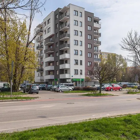 Arte Praga Koneser By Bookinghost Βαρσοβία