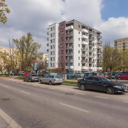 Arte Praga Koneser By Bookinghost